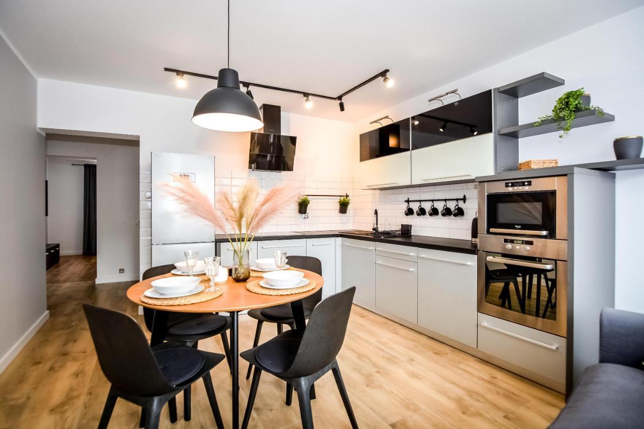 Podtatrzanskie Apartamenty Neumarkt Exterior foto